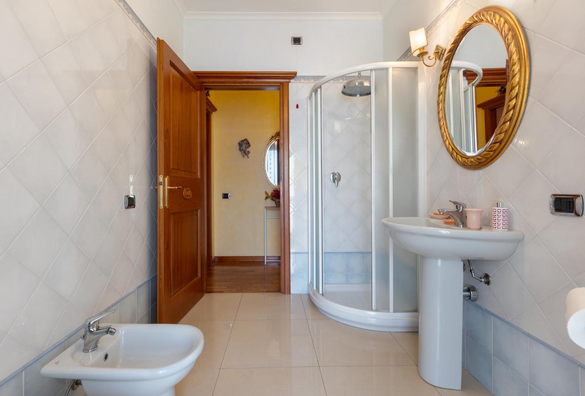 Апартаменти La Casa Di Tonina Куарту-Сант'Елена Екстер'єр фото