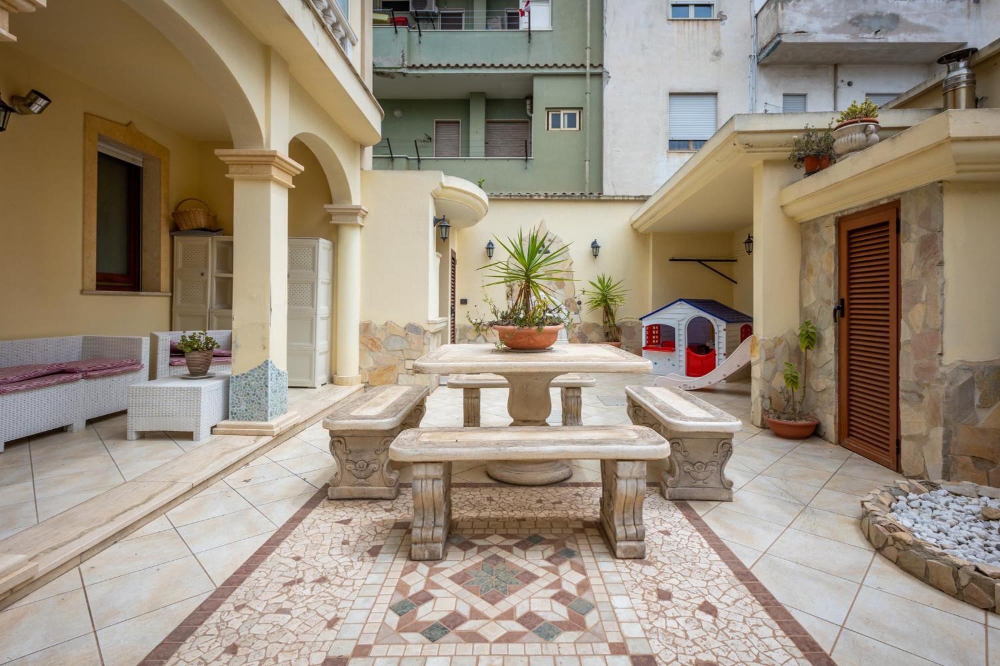 Апартаменти La Casa Di Tonina Куарту-Сант'Елена Екстер'єр фото